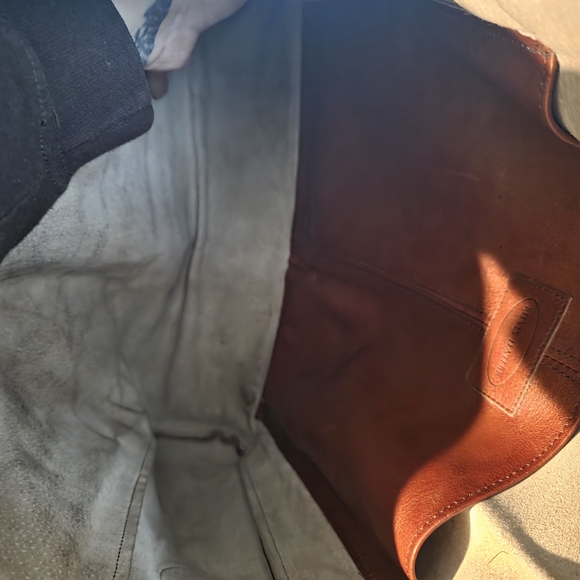 vintage Reeves Leather Brown Leather Messenger Bag - Picture 4 of 8